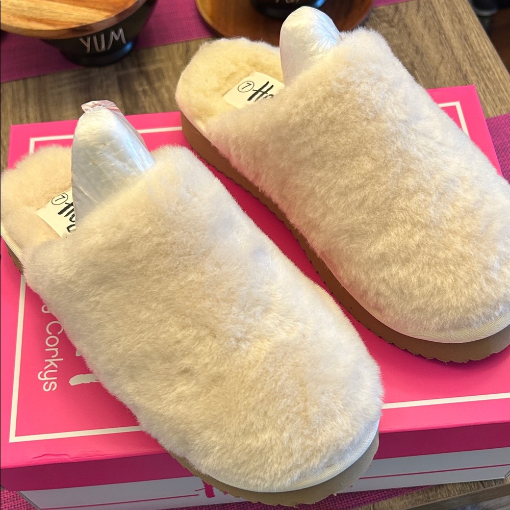 Corkys Plush Tan Slippers